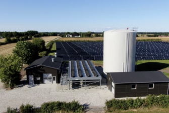 Großwärmepumpe und Solarthermieanlage des Fernheizwerks in Ørum